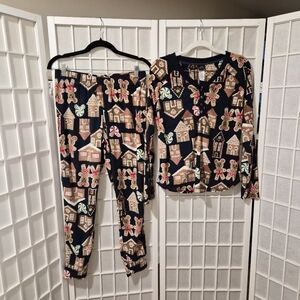 Disney Christmas Pajama Set  Gingerbread House Sz S